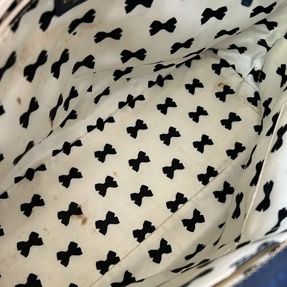 Kate Spade • Navy Scallop Leather Tote w/ Bow Interior - Picture 8 of 12